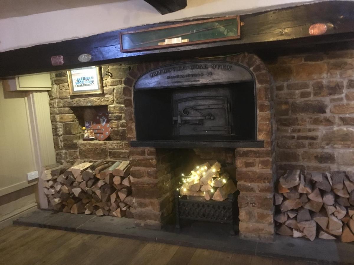 Maidford Bartholomew Arms Bed & Breakfast エクステリア 写真