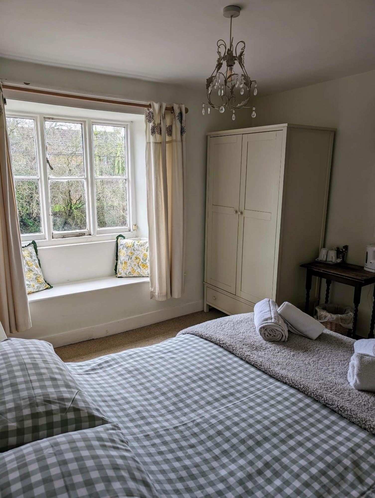 Maidford Bartholomew Arms Bed & Breakfast エクステリア 写真