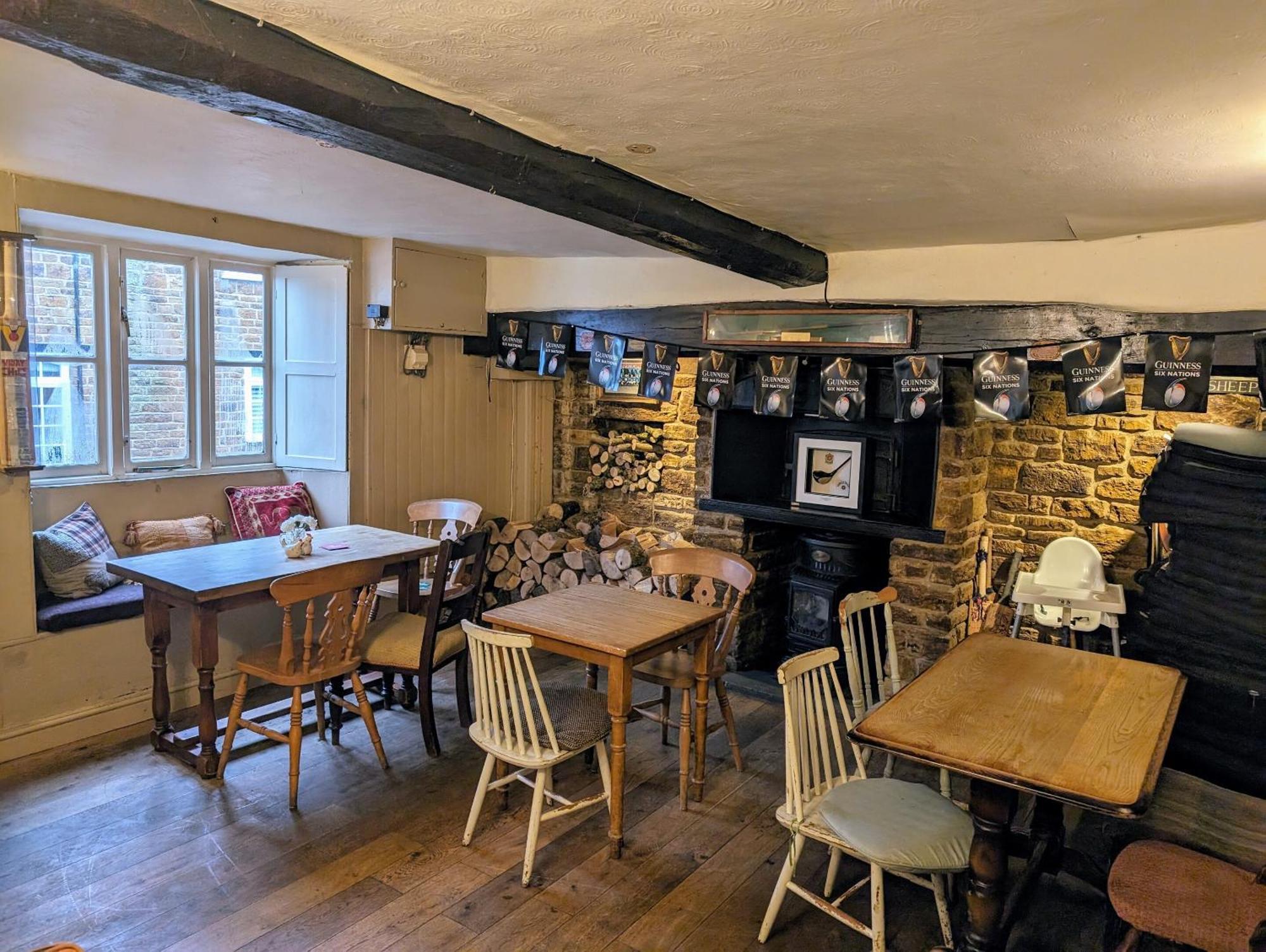 Maidford Bartholomew Arms Bed & Breakfast エクステリア 写真