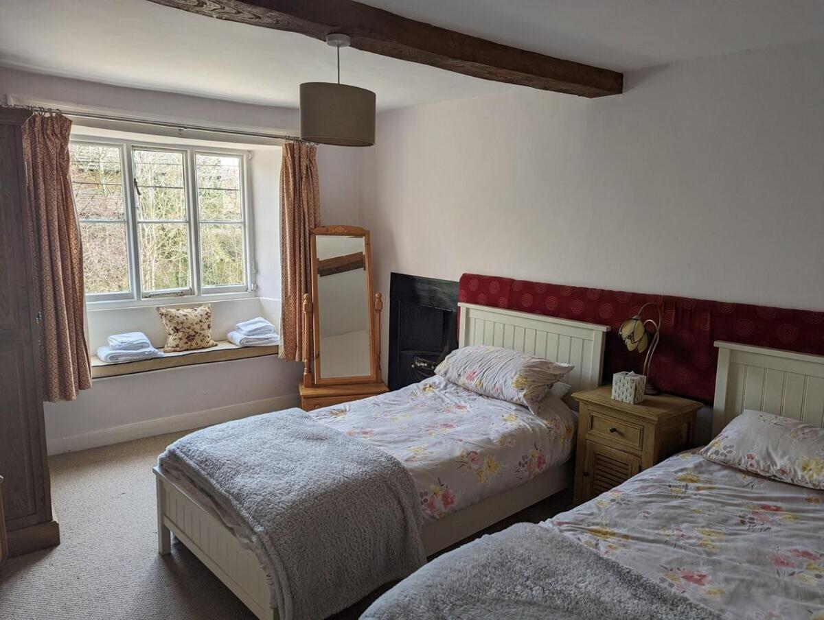 Maidford Bartholomew Arms Bed & Breakfast エクステリア 写真