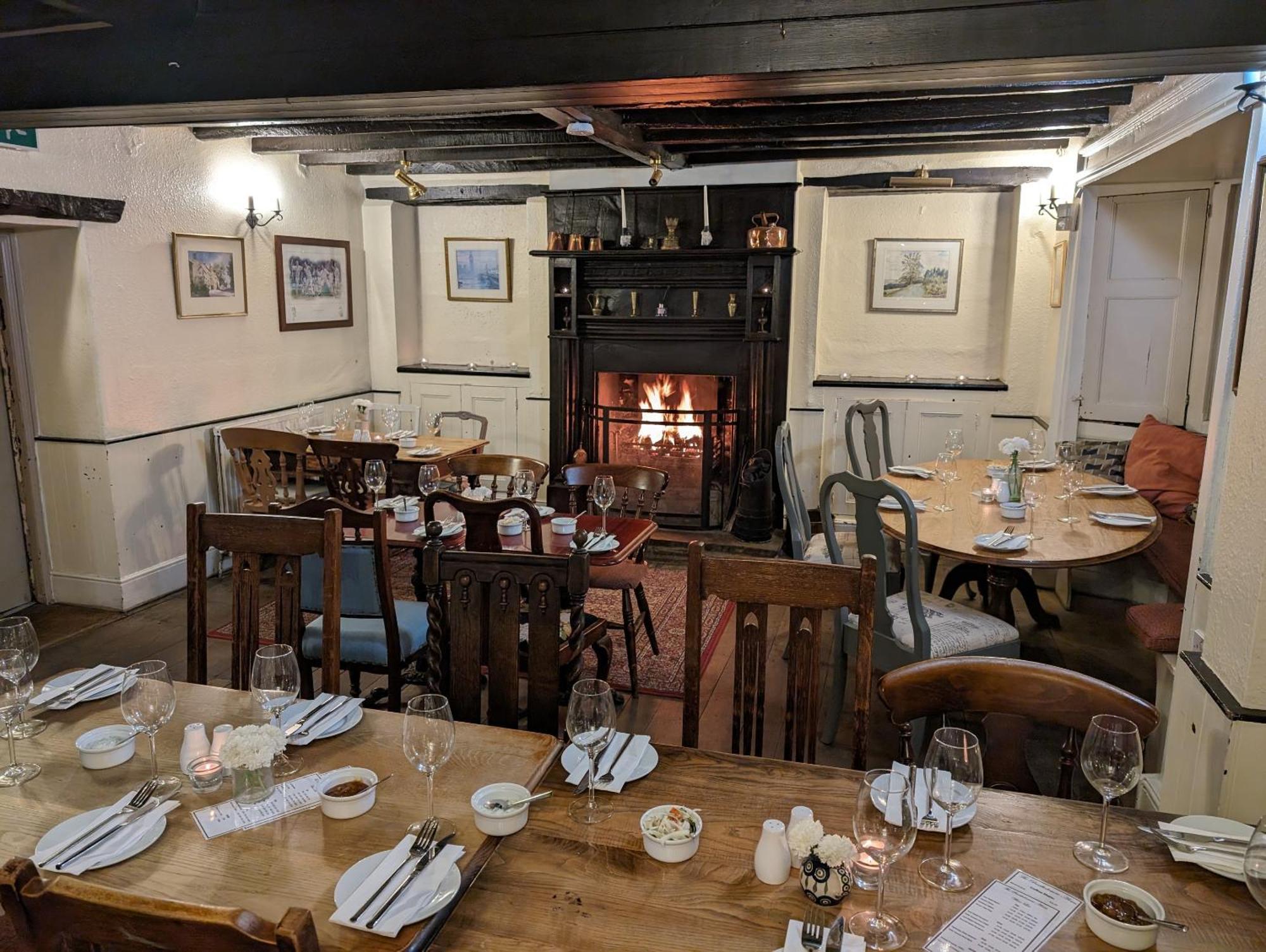Maidford Bartholomew Arms Bed & Breakfast エクステリア 写真