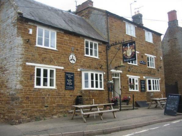 Maidford Bartholomew Arms Bed & Breakfast エクステリア 写真
