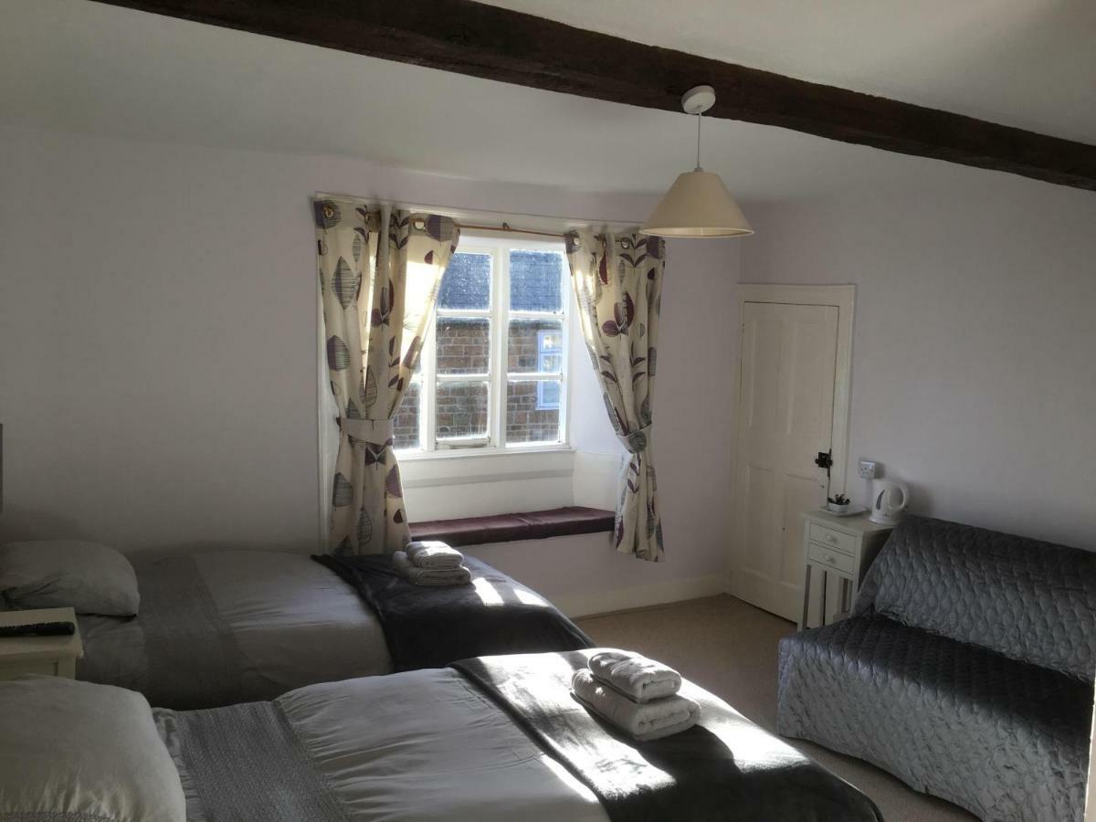 Maidford Bartholomew Arms Bed & Breakfast エクステリア 写真