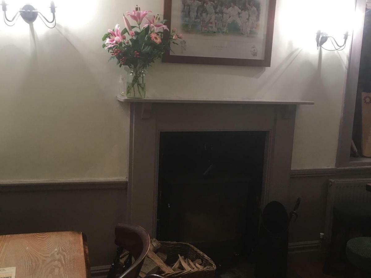 Maidford Bartholomew Arms Bed & Breakfast エクステリア 写真