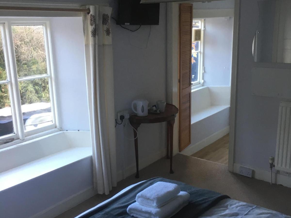 Maidford Bartholomew Arms Bed & Breakfast エクステリア 写真
